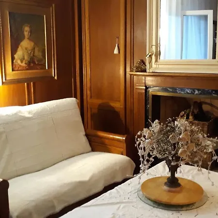CHAMBRES D'HÔTES CHEZ CATHERINE A REUS chambre bord de mer avec salle de bains privée-2
